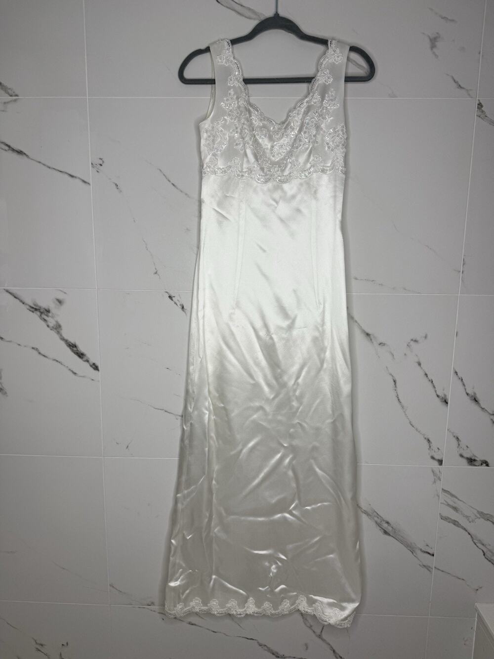 VTG Satin Wedding Gown Lace Empire Short Sleeve Lace Train/Veil XS Handmade